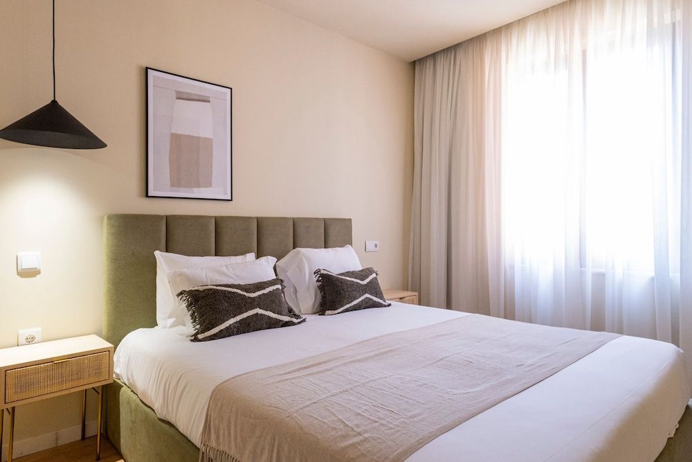 Double Room (4)