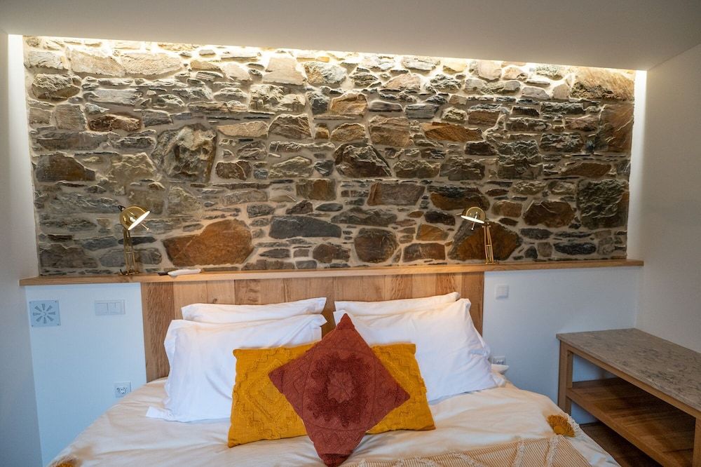 Mira D'Ouro Serta Luxury Studio Suite, River View 7