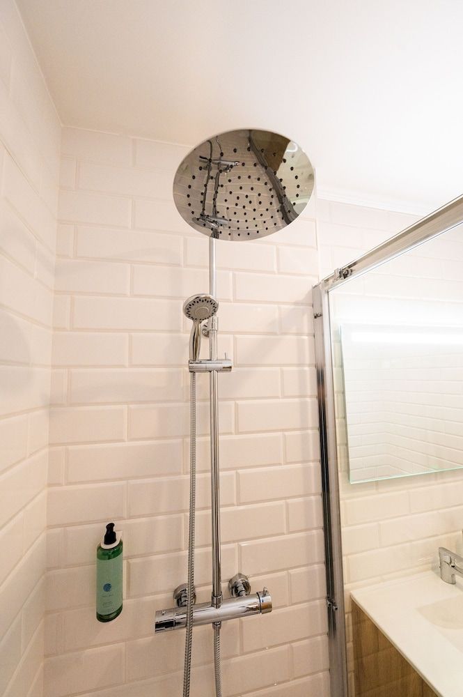 Mira D'Ouro Serta Luxury Studio Suite, River View 14