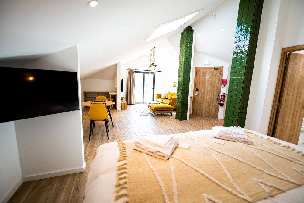 Mira D'Ouro Serta Luxury Studio Suite 4