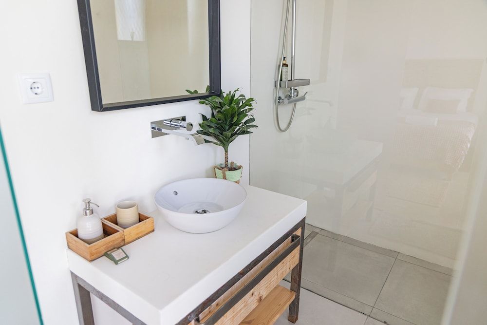 Casa Nook Sagres Standard Room, Garden View 19