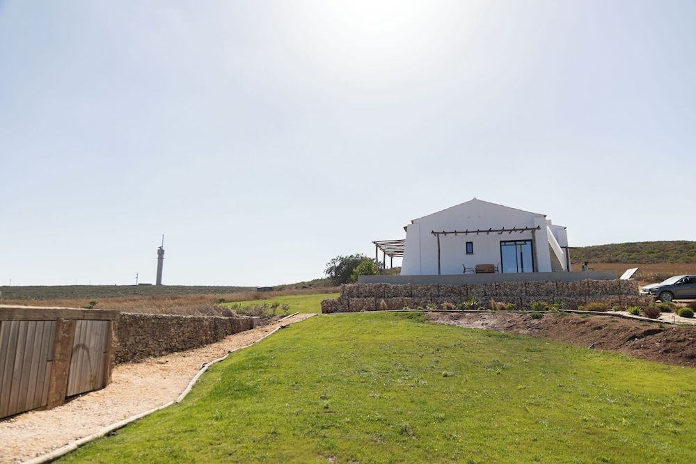 Casa Nook Sagres Standard Room, Garden View 13