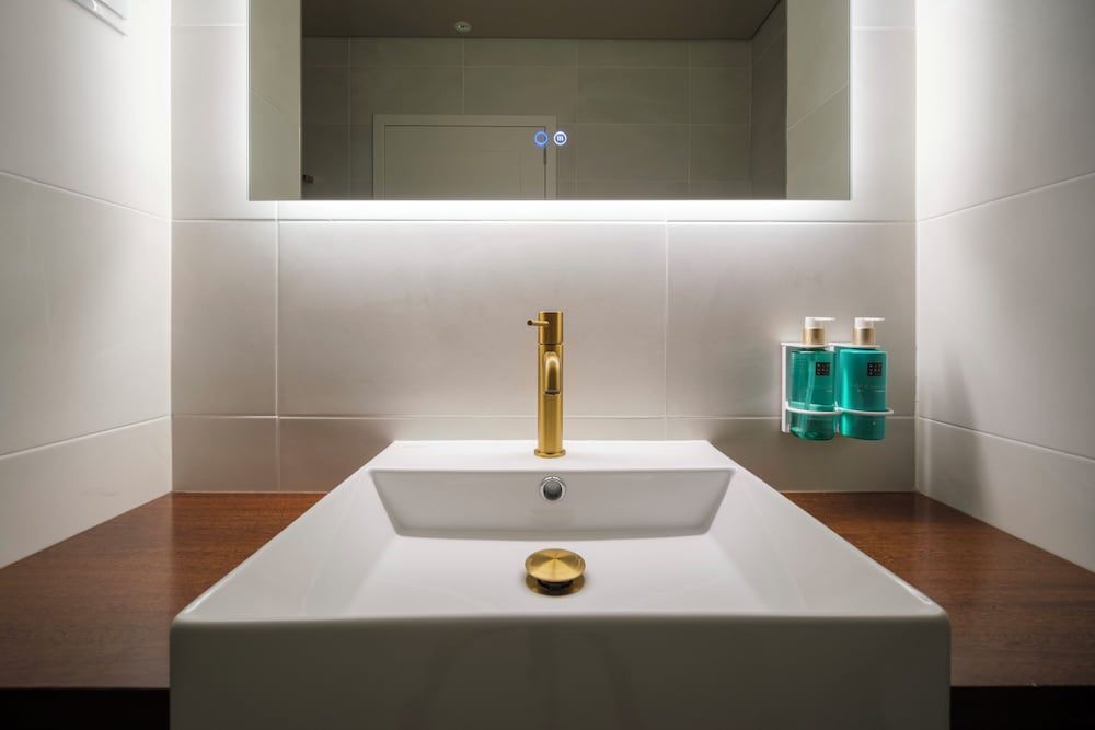 Azores Book Hotel Deluxe Double or Twin Room 8