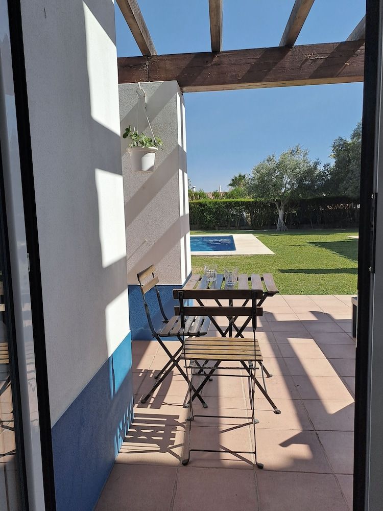 Casa Nook Arrifana Superior Double Room, Pool View 3