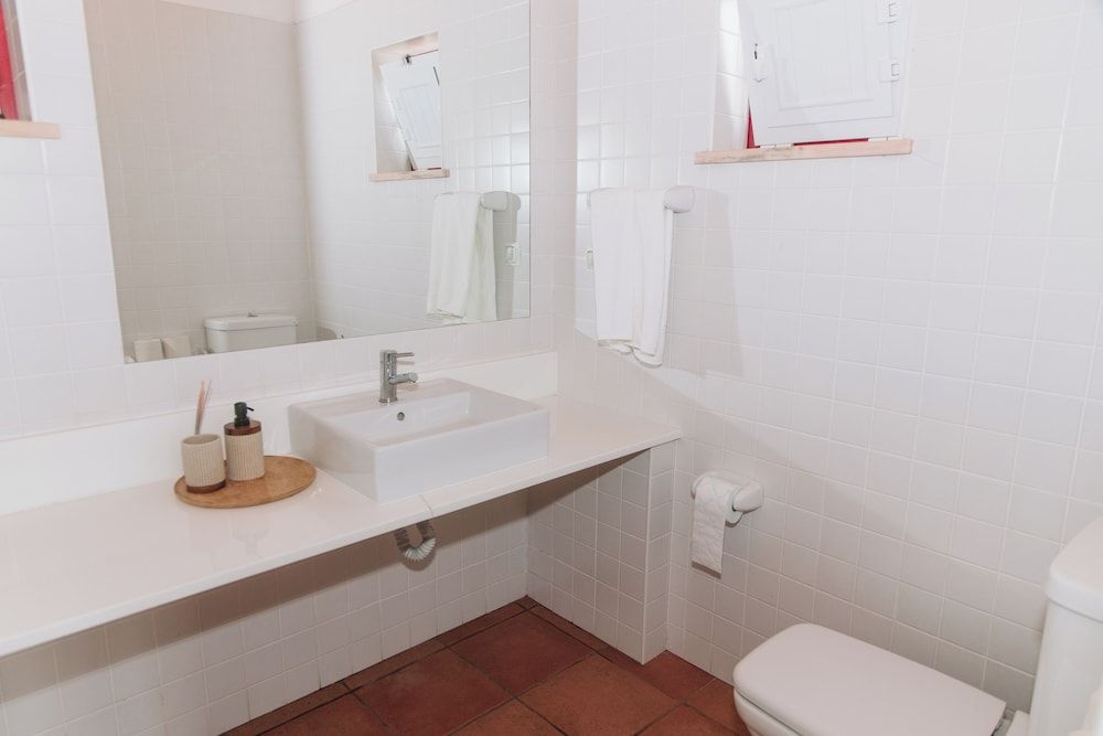 Casa Nook Arrifana Deluxe Double Room, Pool View 11