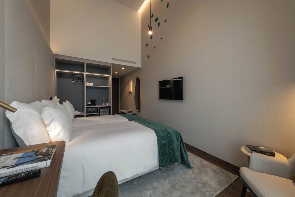 Dolinas Climbing Hotel Twin Room, Non Smoking 6