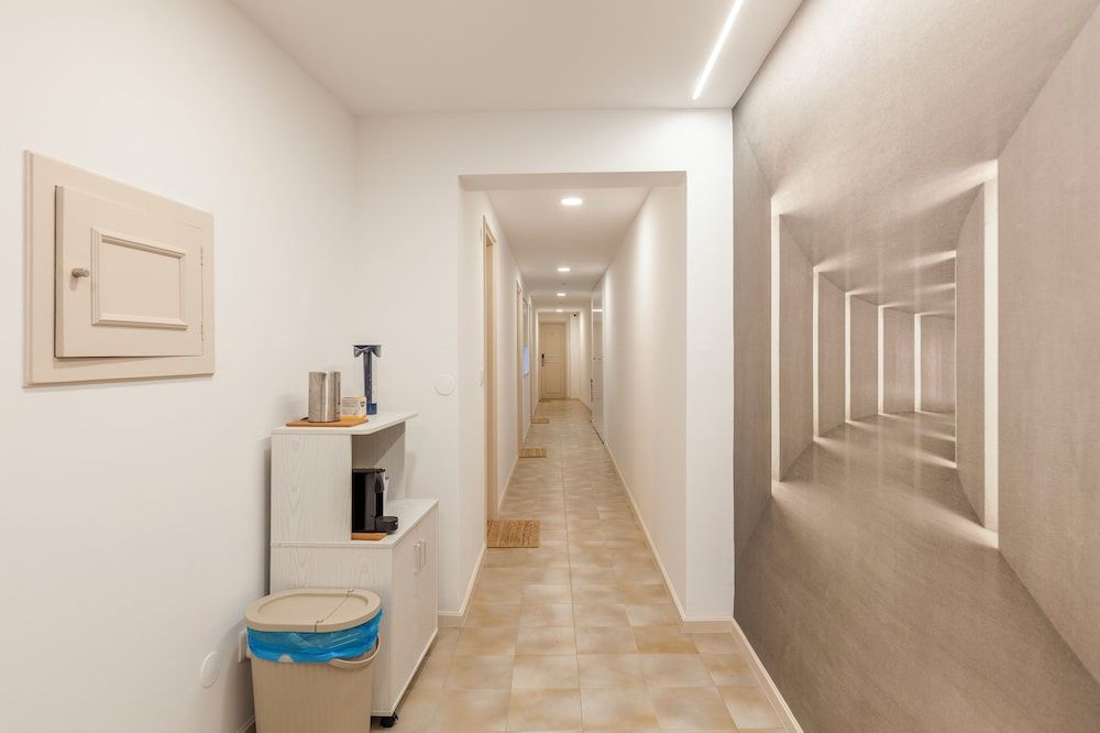 Rooms4you 1 in historic center of Braga Comfort Room, 1 Queen Bed, Air conditioning (Quarto A4) 9