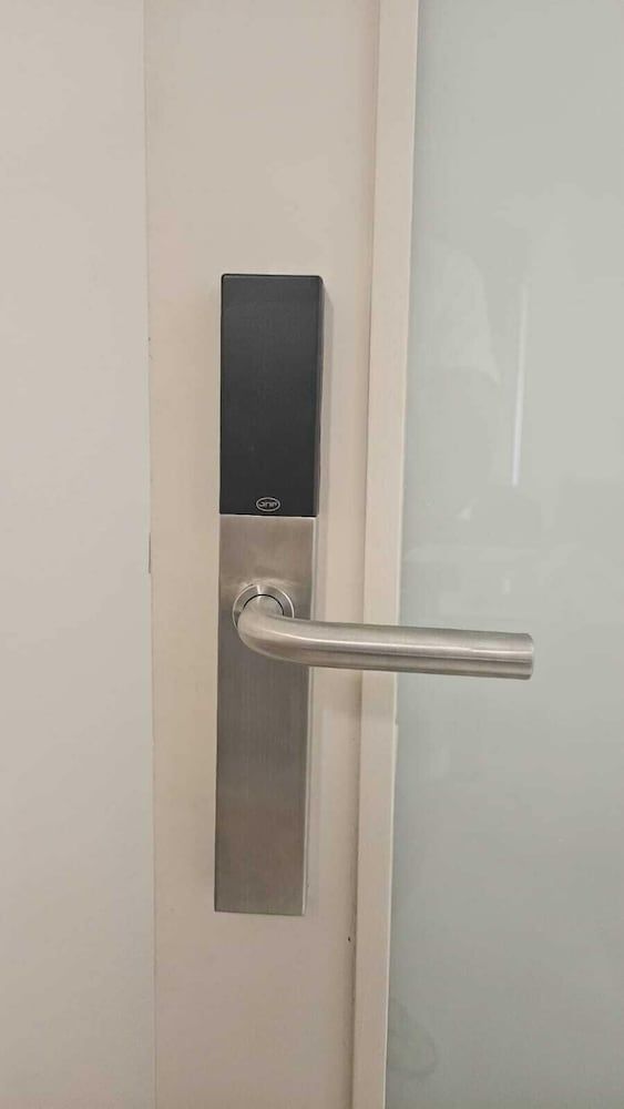 Rooms4you 1 in historic center of Braga Comfort Room, 1 Queen Bed, Air conditioning (Quarto A4) 7