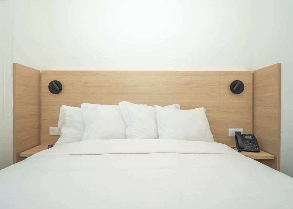 Standard Double Room, 1 Double Bed, Non Smoking, Private Bathroom