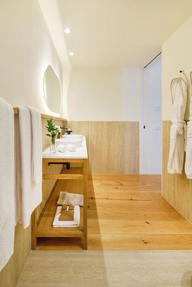 MS Collection Arouca Mosteiro de Arouca Classic Double or Twin Room, Garden View 6