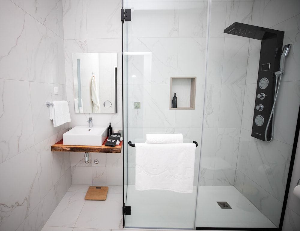 Xhale Azores Superior Double Room, Sea View 4