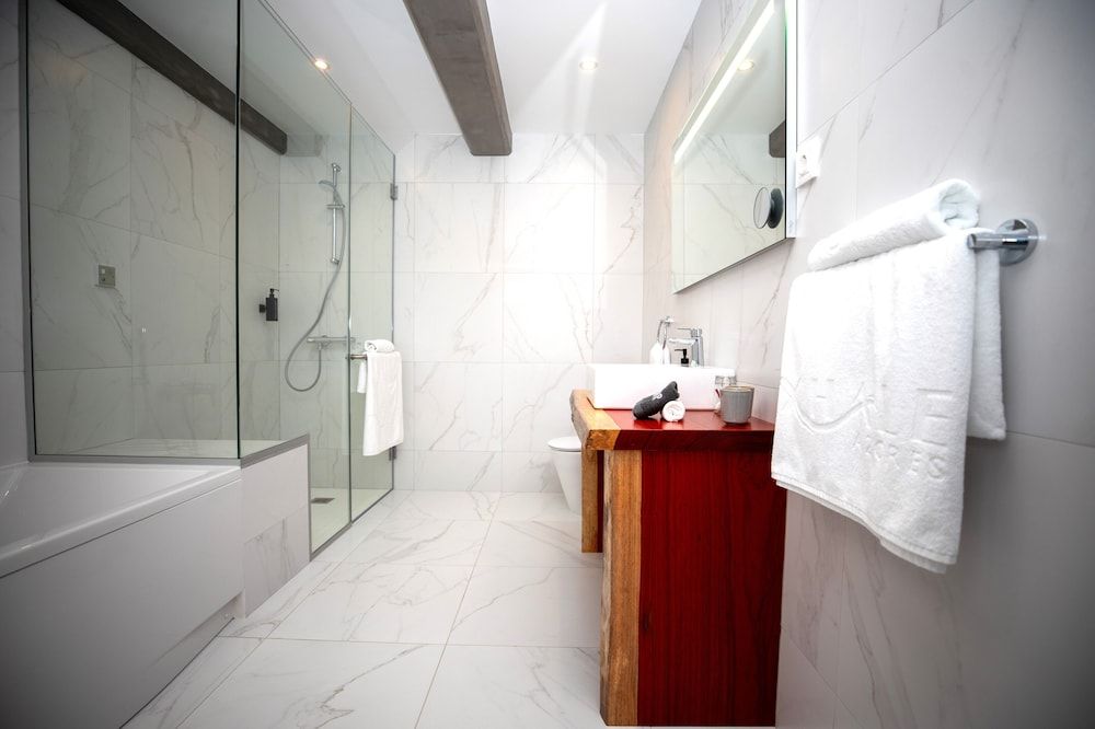 Xhale Azores Deluxe Apartment, 1 Bedroom, Ocean View 5