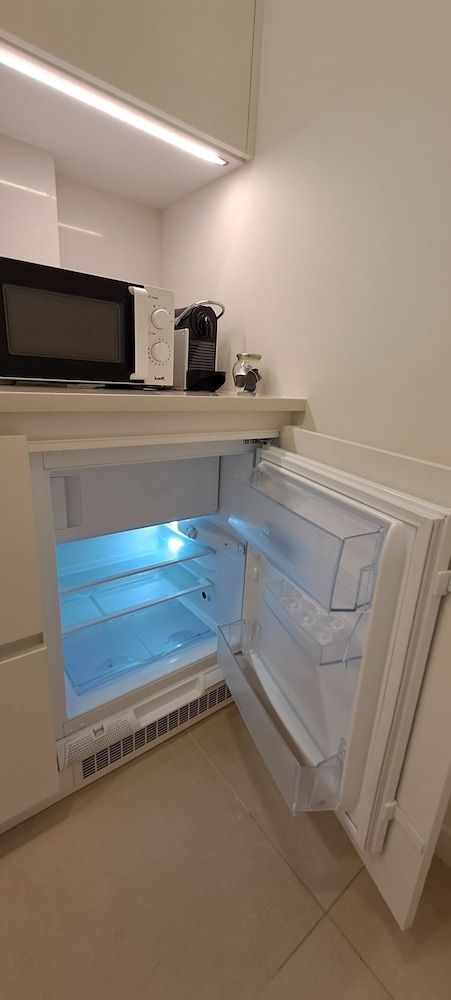 ALMARELA apartments Superior Apartment, Balcony, City View 10