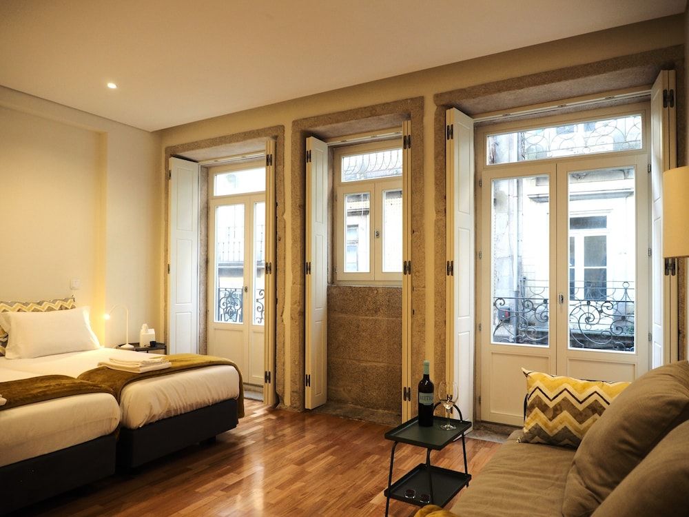 ALMARELA apartments Superior Apartment, Balcony, City View 5