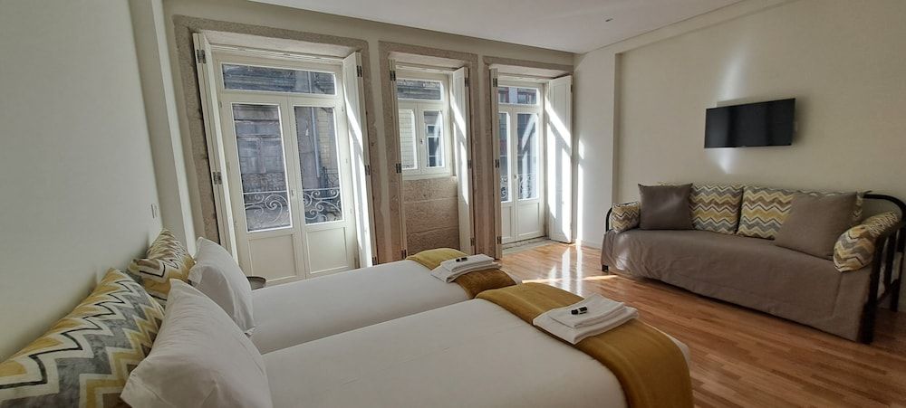 ALMARELA apartments Superior Apartment, Balcony, City View