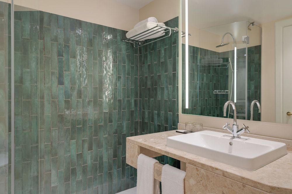 Pestana Quinta Perestrello Junior Suite (Partial Sea View) 8