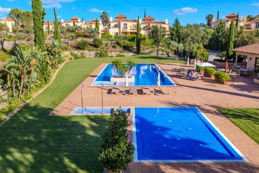 Monte Rei 2 bed Linked Villa Villa, Smoking 21