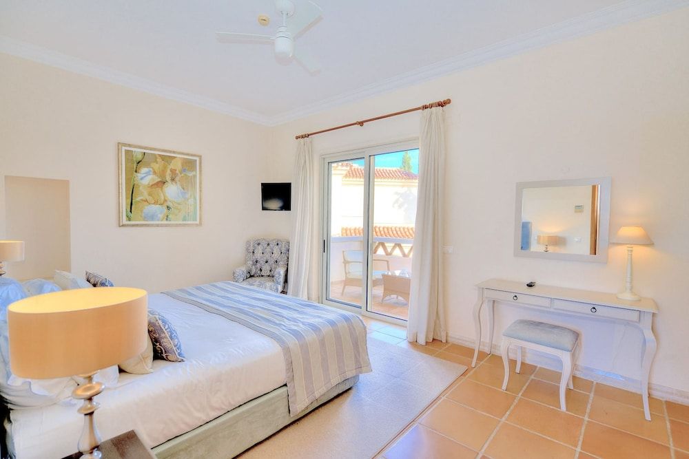 Monte Rei 2 bed Linked Villa Villa, Smoking 45