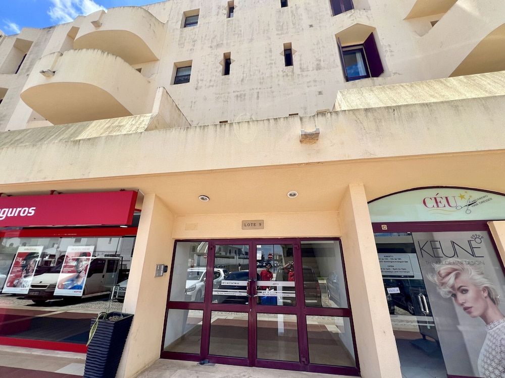 Albufeira Central 9 by Homing