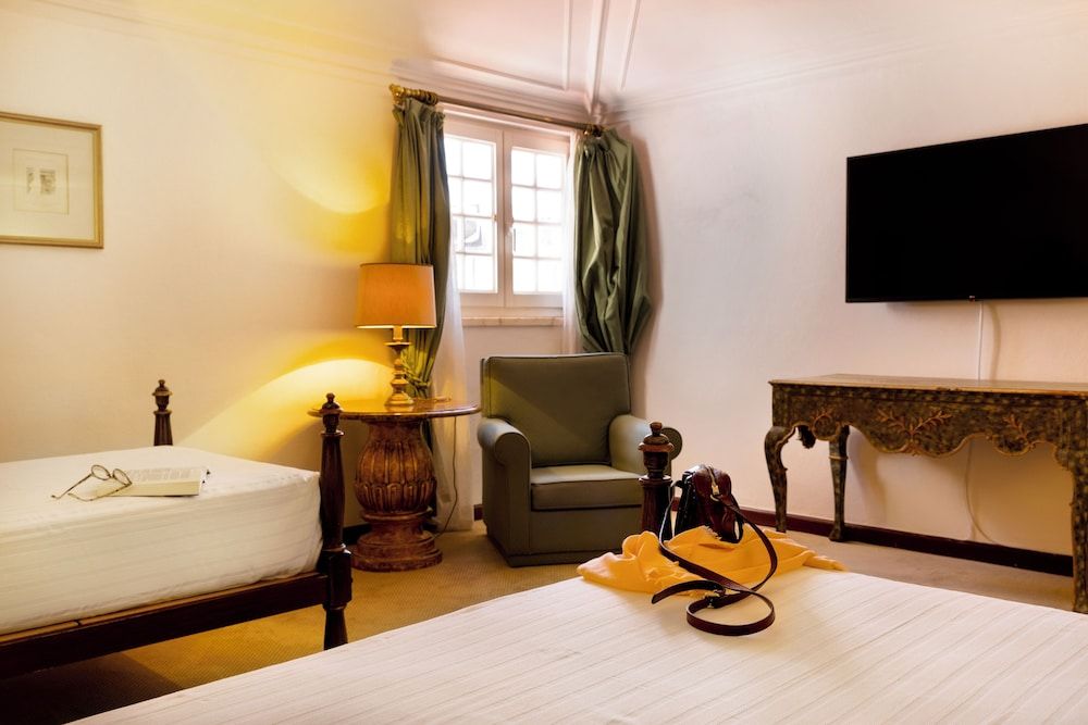 Pousada Castelo de Estremoz - Historic Hotel Family Room (Superior) 8