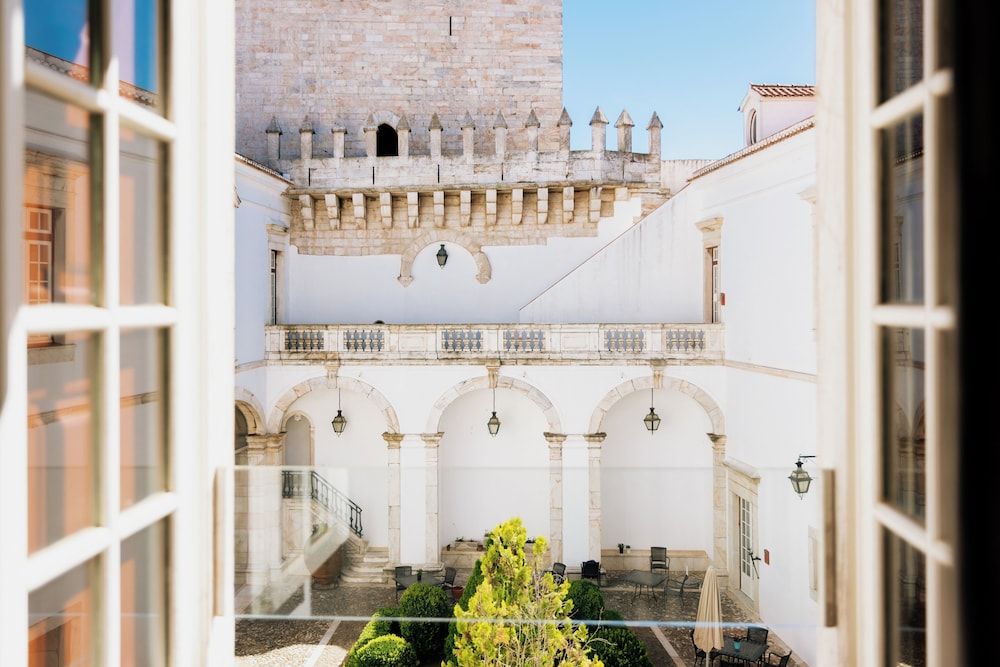 Pousada Castelo de Estremoz - Historic Hotel Superior Double or Twin Room, City View 6