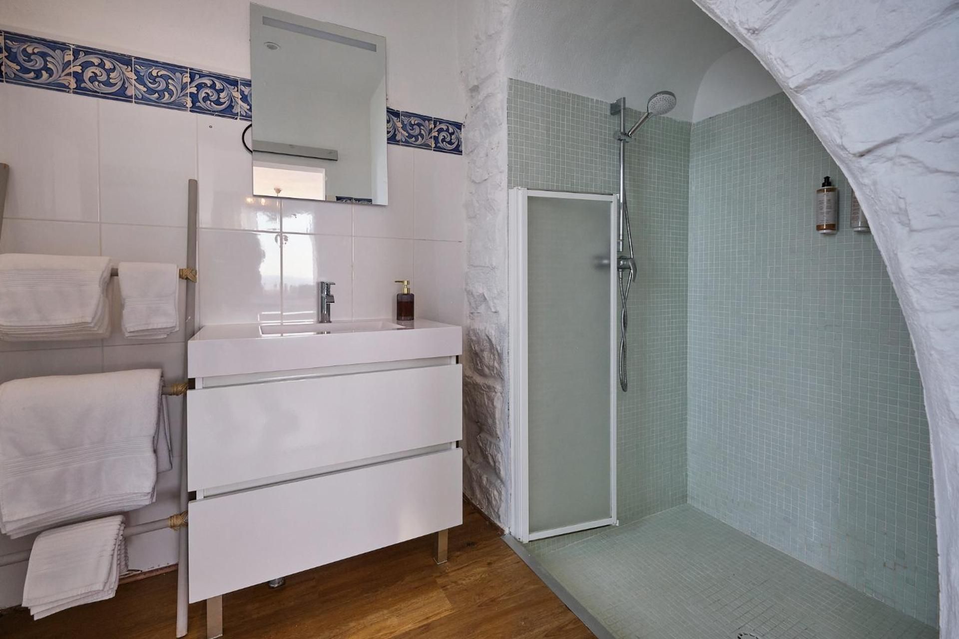 Double Room with Sea View - Blue Room