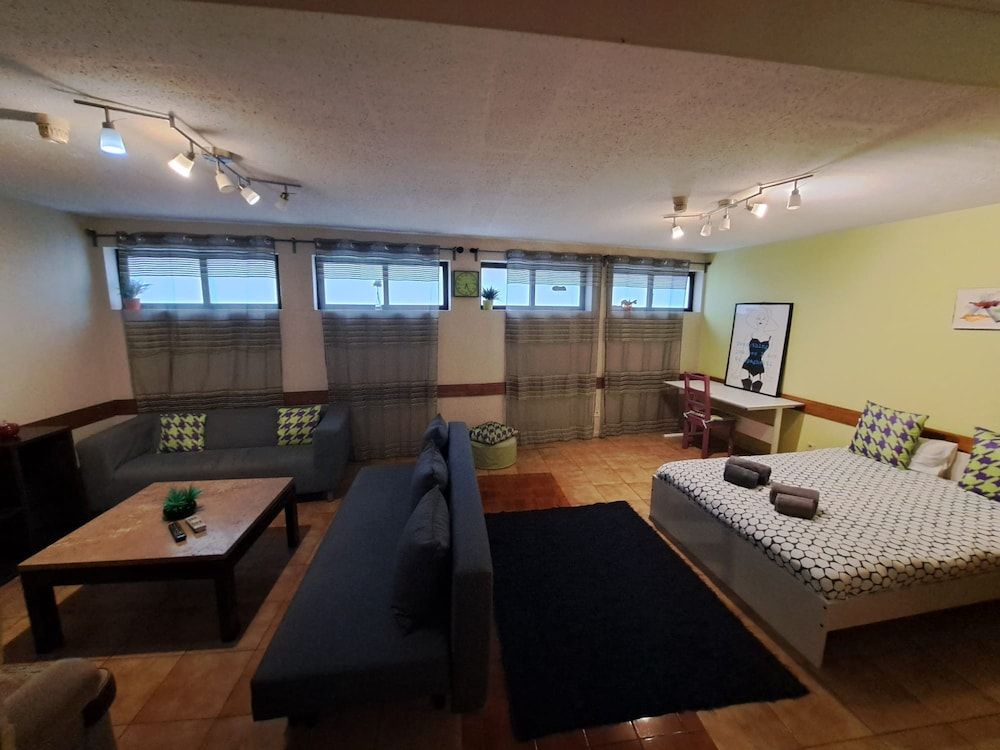 Apartment, Smoking