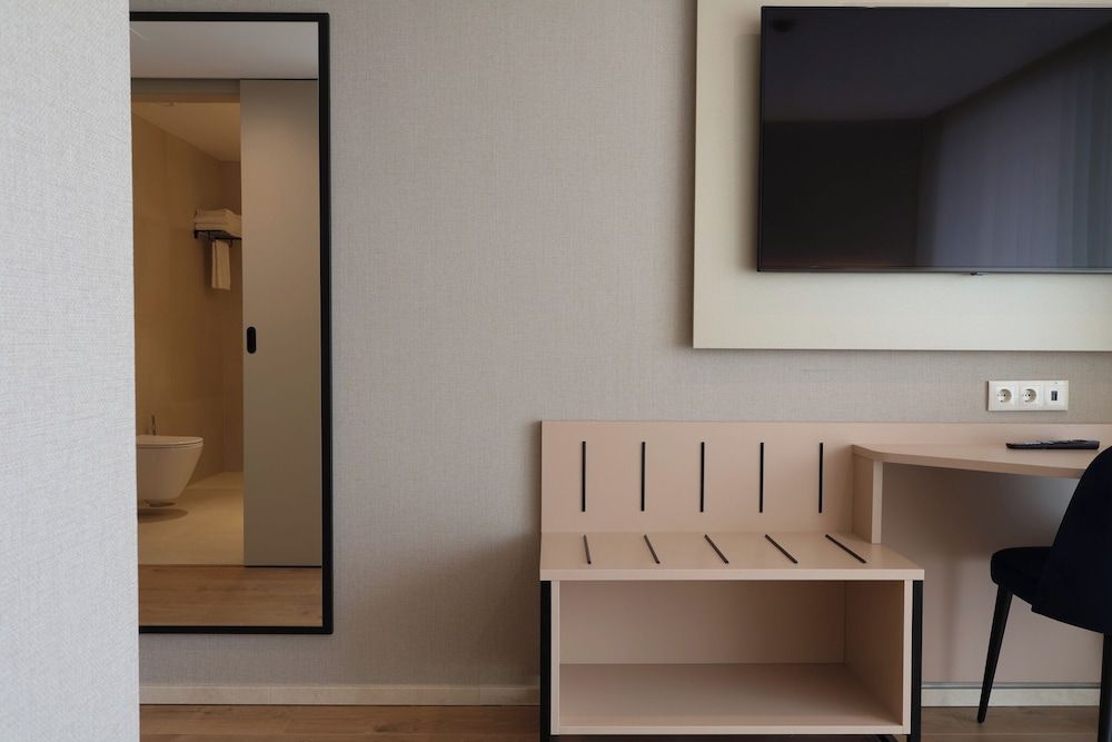 Oporto Fly Hotel Family Room 3