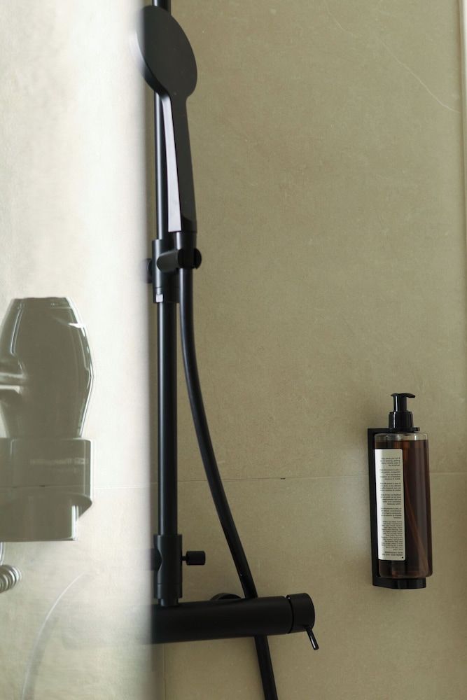 Oporto Fly Hotel Family Room 11