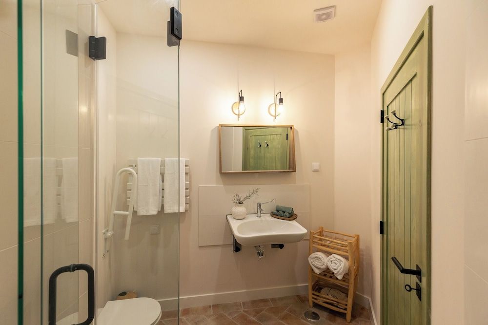 Deluxe Suite, Garden View