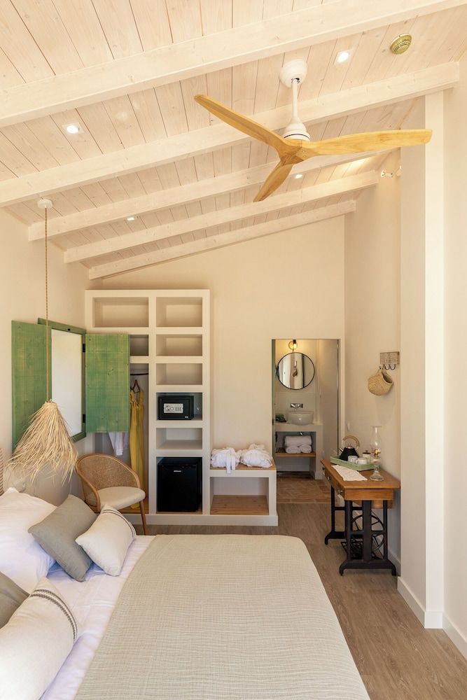 Superior Double Room, Garden View
