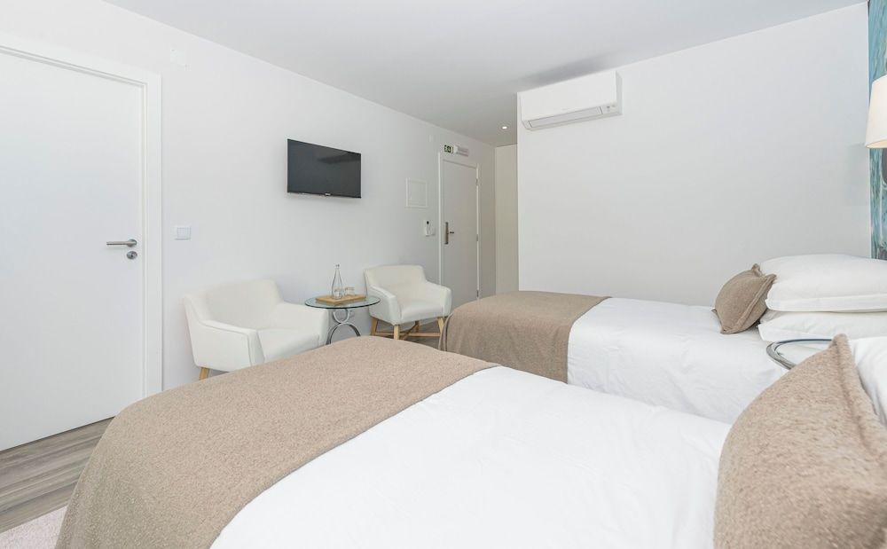 Deluxe Double Room, Balcony, Garden View (Abalone azul)