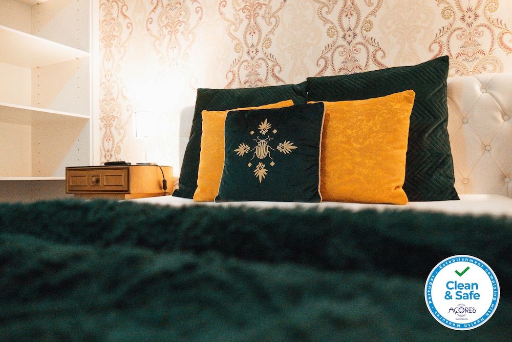 Vintage Place - Azorean Guest House Deluxe Double Room 4