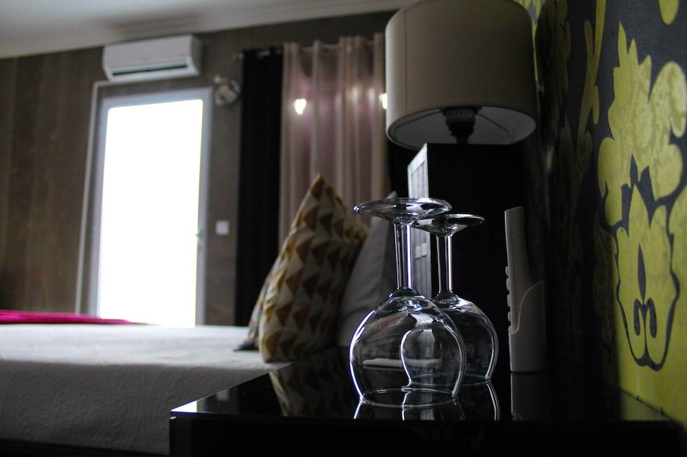 Vintage Place - Azorean Guest House Deluxe Double Room 2