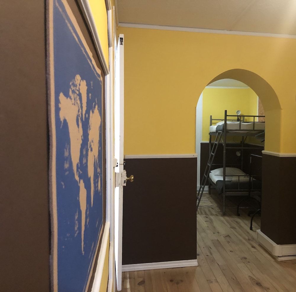 Shared Dormitory, Shared Bathroom