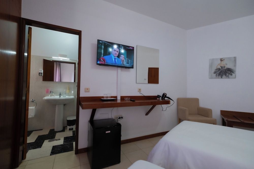 Residencial Família Double Room 8