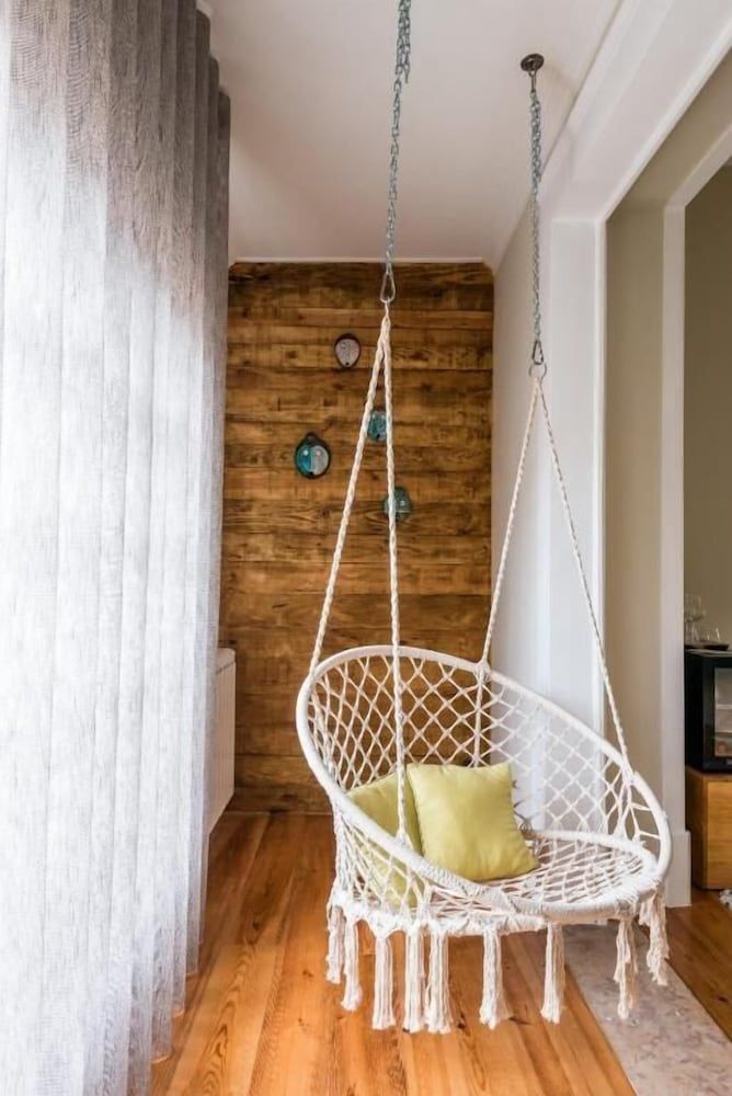 19 Tile Ceramic Concept  - by Unlock Hotels Premium Room, 1 King Bed 5