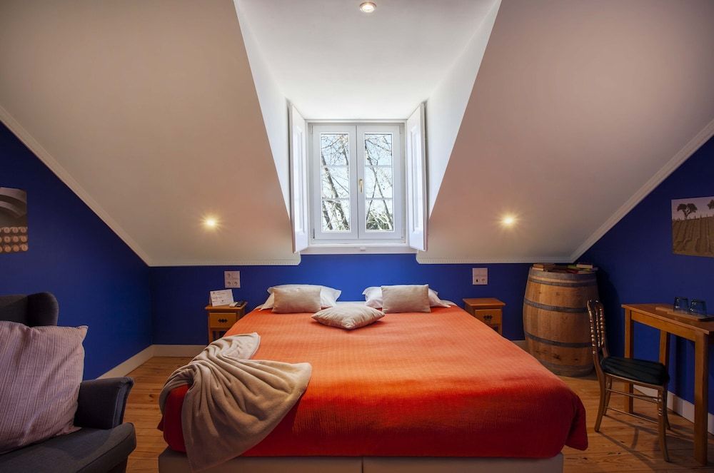 Casa do Vinho Sintra Guest House Deluxe Double or Twin Room 3