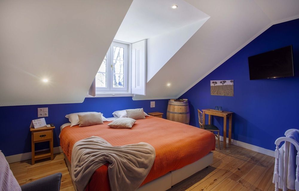 Casa do Vinho Sintra Guest House Deluxe Double or Twin Room 4