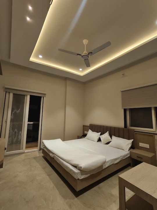 Standard Room with Hill View