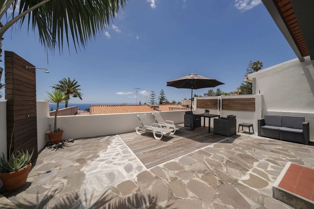 Basic House, 2 Queen Beds, Sea View