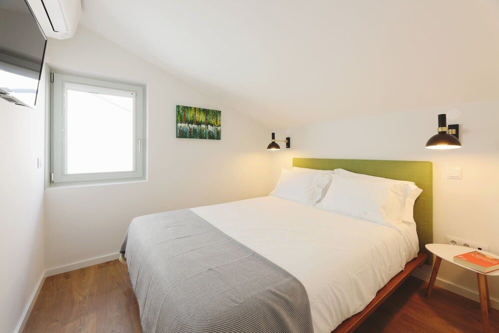 2 Bedroom Mezzanine Apartment (2.4)