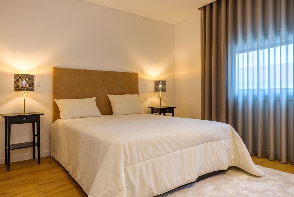 Rito Hall da Serra Family Room, 1 Queen Bed with Sofa bed, Refrigerator 2