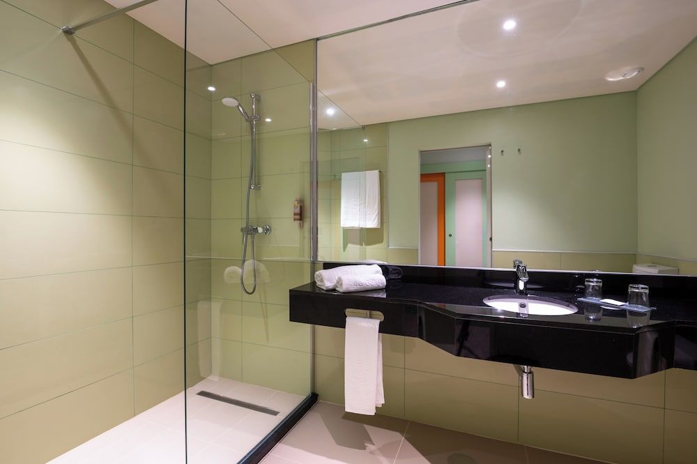 Vila Gale NEP Kids Hotel Family Double or Twin Room 6