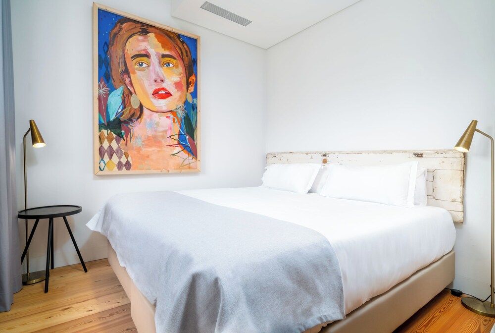 Economy Queen Room