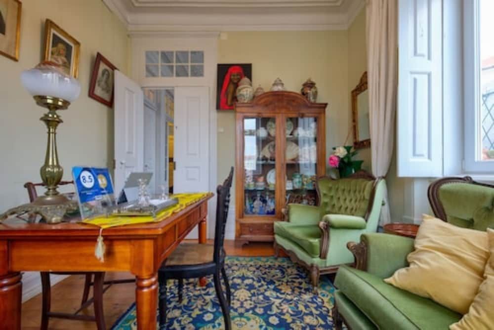 Adore Portugal Coimbra Guest House