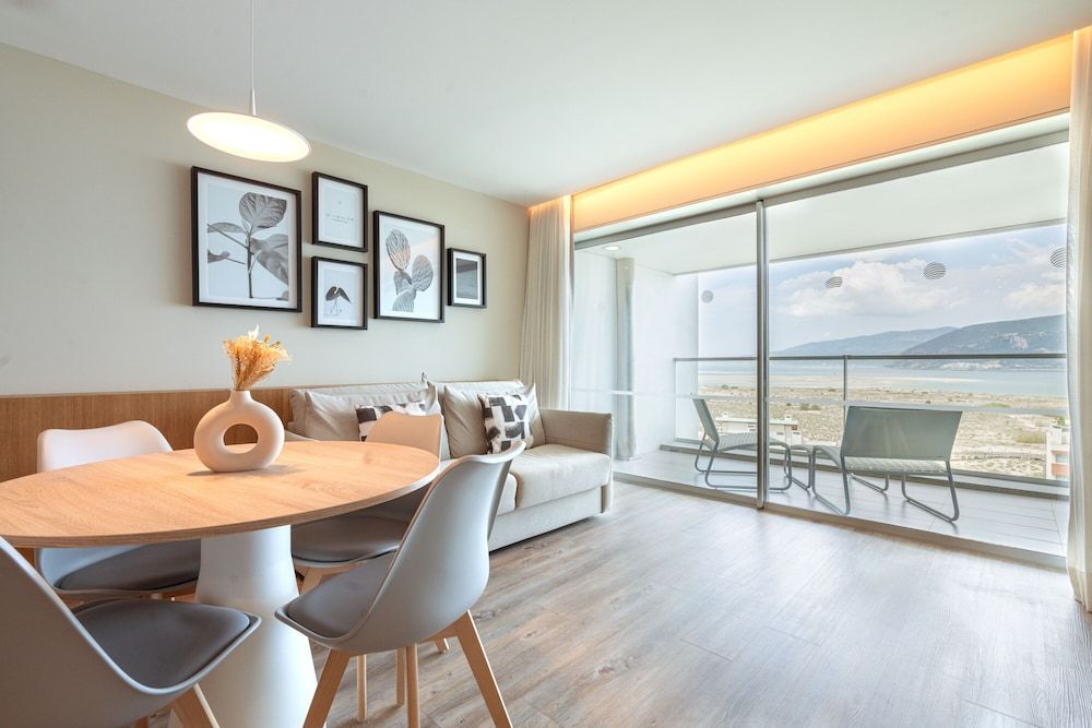 Studio, Sea View