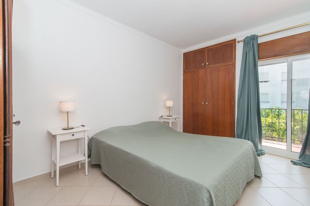 Apartment, 2 Bedrooms, Smoking, Balcony