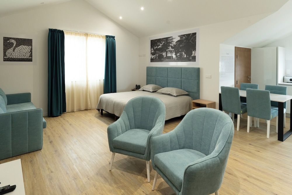 Horta Bay City Suite 9