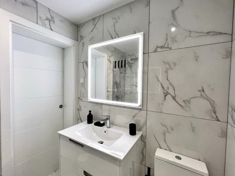 Faro Deluxe by Homing Apartment, 3 Bedrooms, Terrace 36